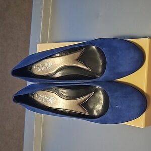 Navy suede Franco Sarto heels 7.5